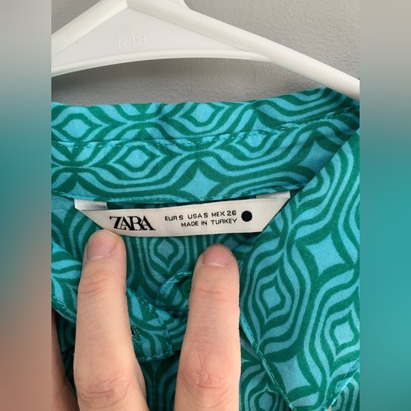 Womens Zara Geometric Long Sleeve Collared Tied Blouse & Smock Tiered Skirt SetL - Picture 3 of 15